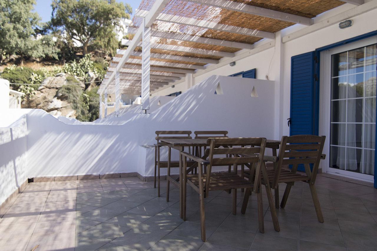 Armadoros Hotel / Ios Backpackers Zewnętrze zdjęcie
