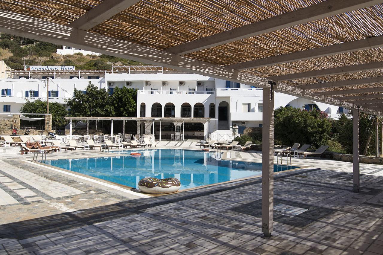 Armadoros Hotel / Ios Backpackers Zewnętrze zdjęcie