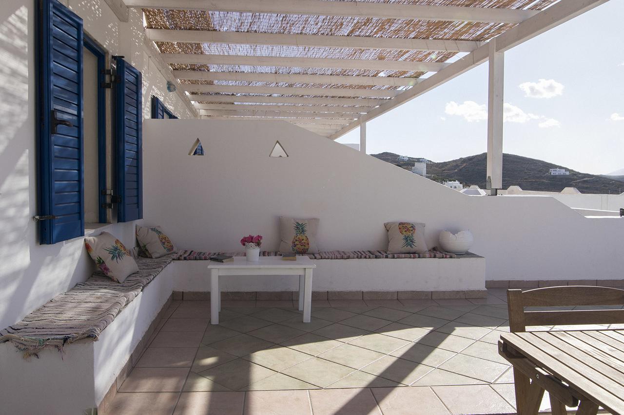 Armadoros Hotel / Ios Backpackers Zewnętrze zdjęcie