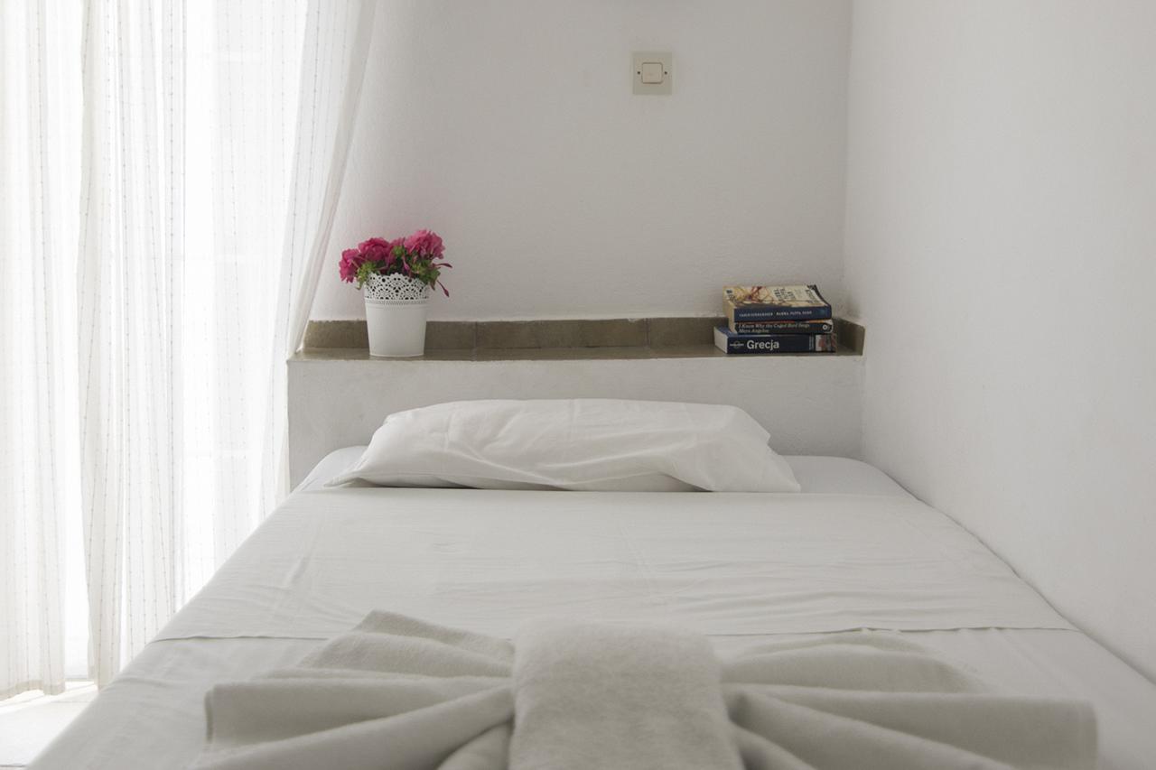 Armadoros Hotel / Ios Backpackers Zewnętrze zdjęcie