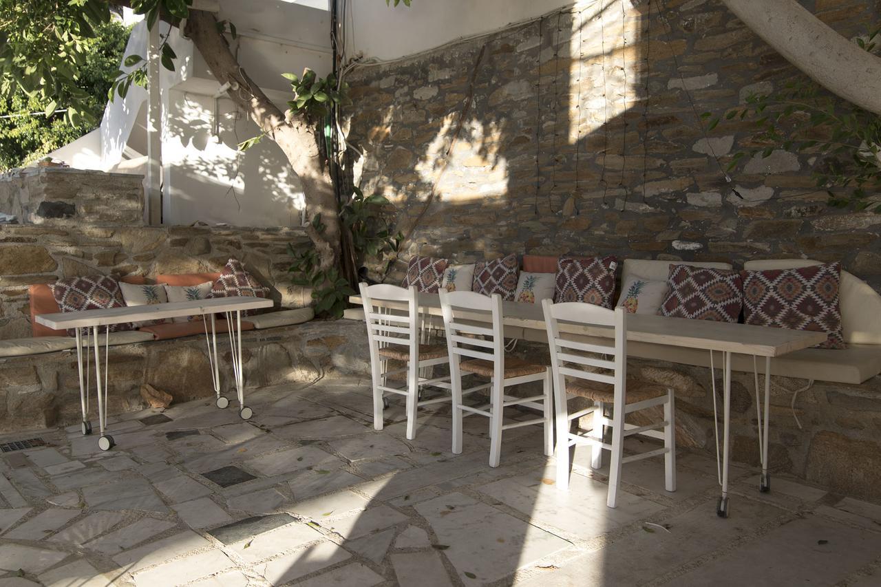 Armadoros Hotel / Ios Backpackers Zewnętrze zdjęcie